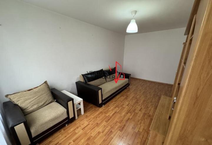 2 camere decomandate, et.3, bl.1982, bloc reabilitat, Basarabia- Chisinau